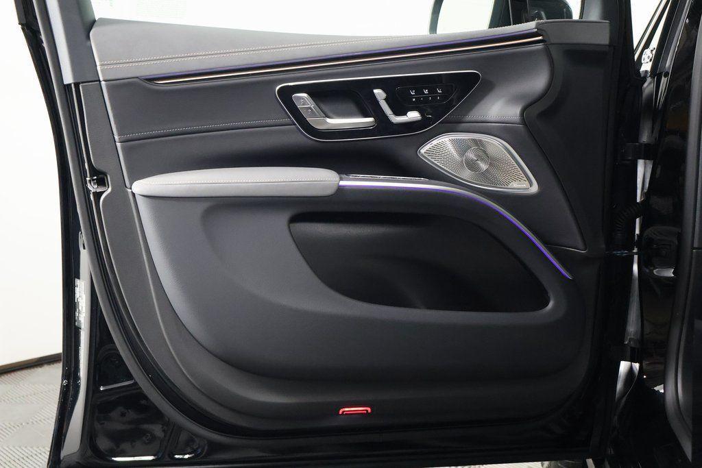 new 2026 Mercedes-Benz EQS 400 car, priced at $91,300