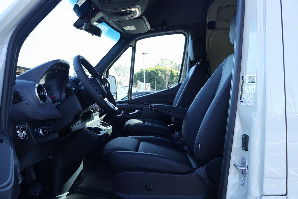 new 2026 Mercedes-Benz Sprinter 2500 car, priced at $79,758