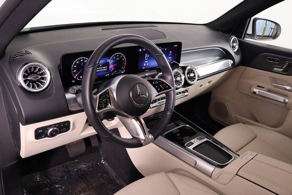 used 2025 Mercedes-Benz GLB 250 car, priced at $44,988