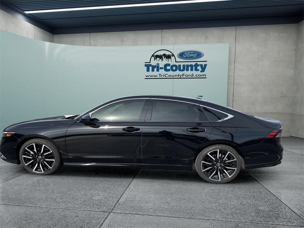 used 2024 Honda Accord Hybrid car, priced at $31,000