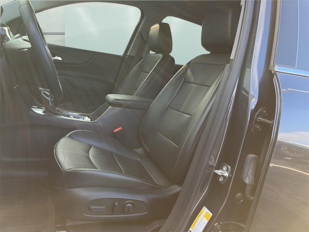 used 2022 Chevrolet Equinox car, priced at $21,977