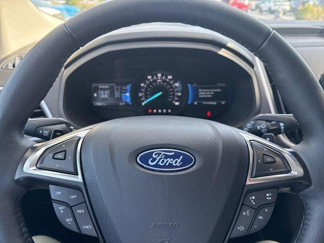 used 2024 Ford Edge car, priced at $31,000