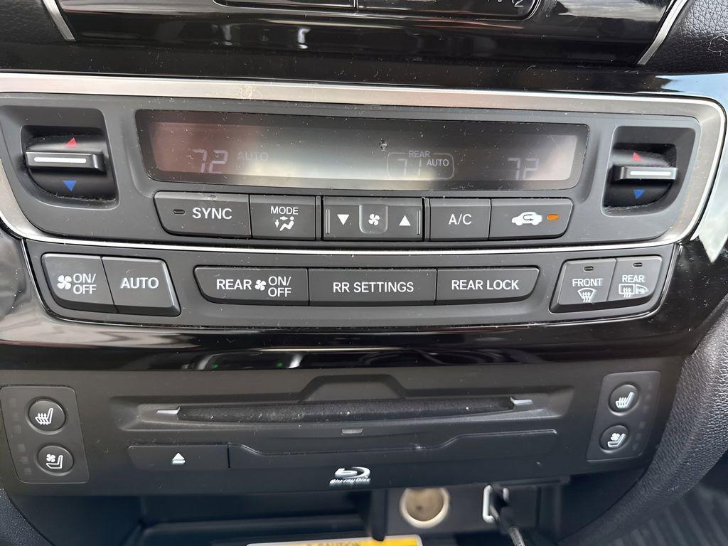 used 2021 Honda Pilot car, priced at $30,000