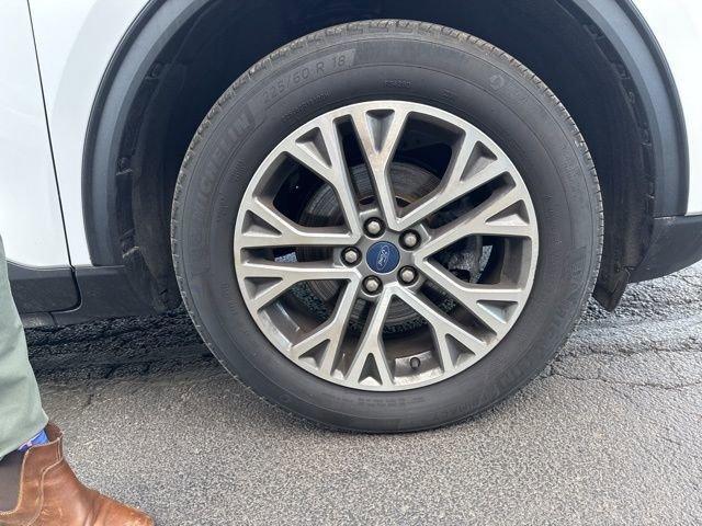 used 2022 Ford Escape car, priced at $24,000