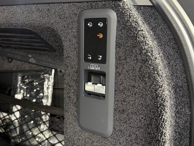 new 2025 Land Rover Range Rover car, priced at $160,280