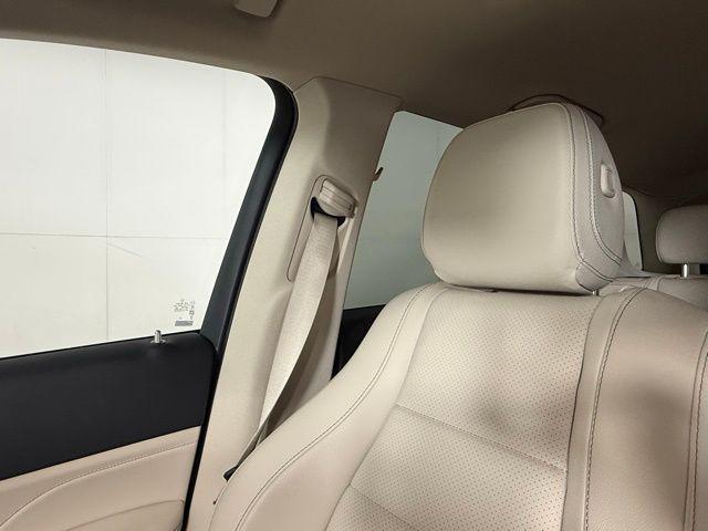 used 2024 Mercedes-Benz GLE 450 car, priced at $56,127