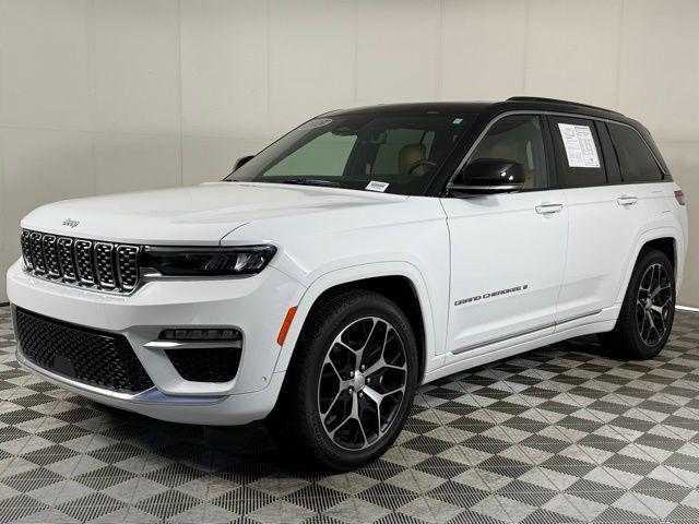 used 2025 Jeep Grand Cherokee car, priced at $51,900