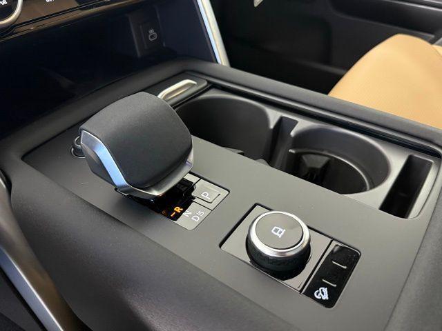 new 2025 Land Rover Discovery car, priced at $80,378