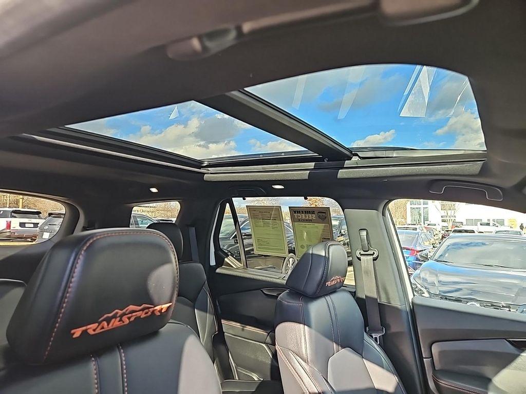 used 2025 Honda Pilot car, priced at $42,080