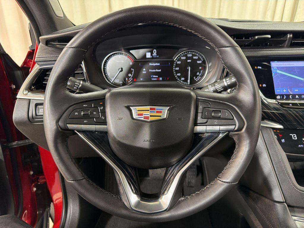 used 2024 Cadillac XT6 car, priced at $46,226