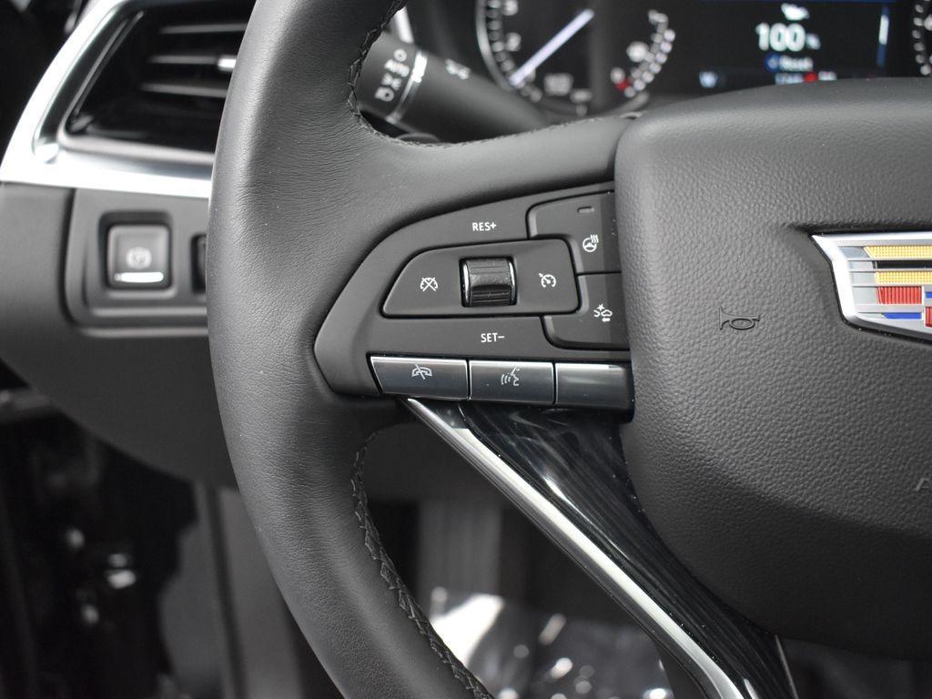 used 2024 Cadillac XT6 car, priced at $49,395