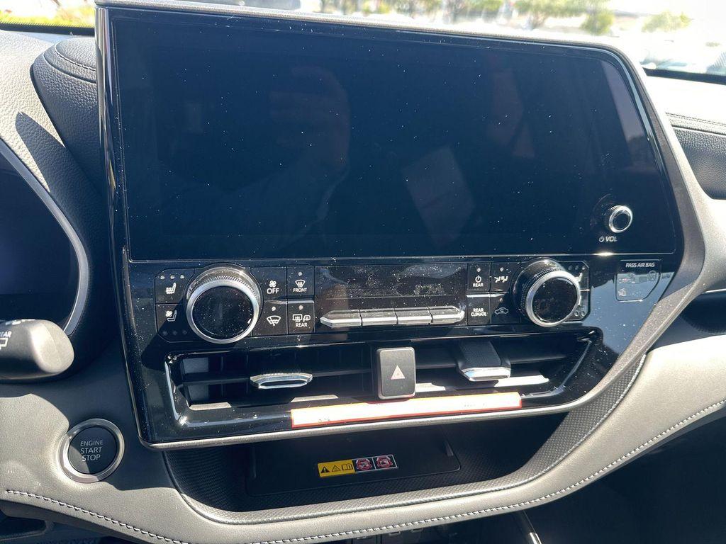 used 2026 Toyota Highlander car, priced at $63,990