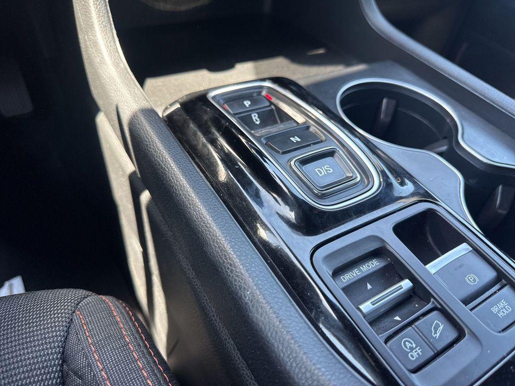 used 2023 Honda Pilot car, priced at $35,990