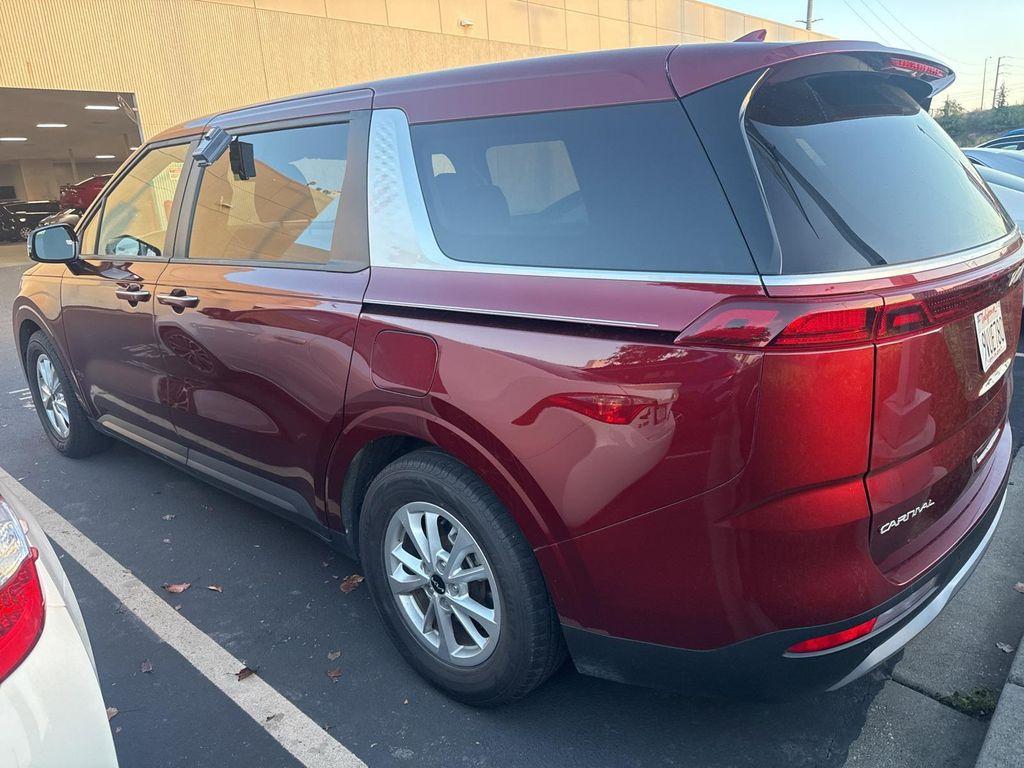 used 2024 Kia Carnival car, priced at $30,990