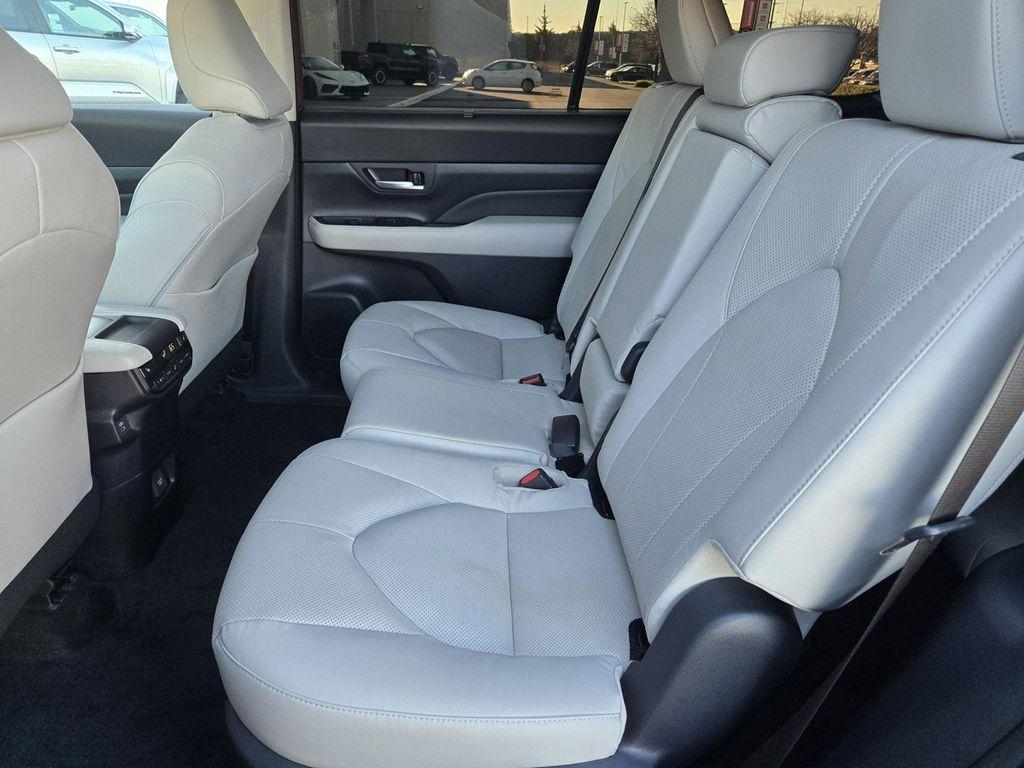 used 2025 Toyota Grand Highlander car, priced at $54,995