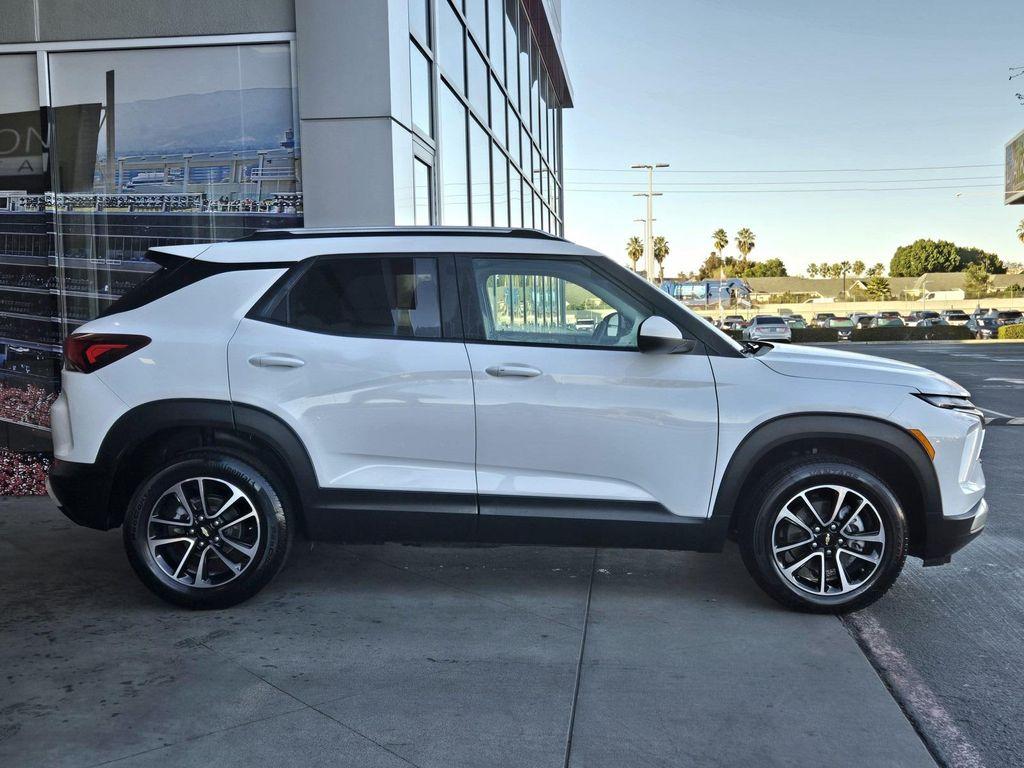 used 2025 Chevrolet TrailBlazer car, priced at $23,063