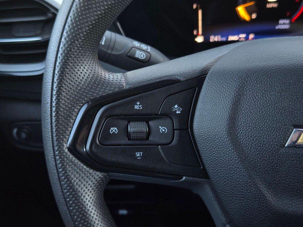 used 2025 Chevrolet TrailBlazer car, priced at $23,563