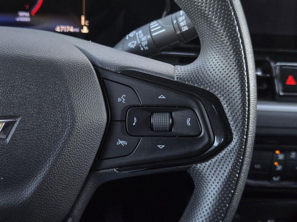 used 2025 Chevrolet TrailBlazer car, priced at $23,063