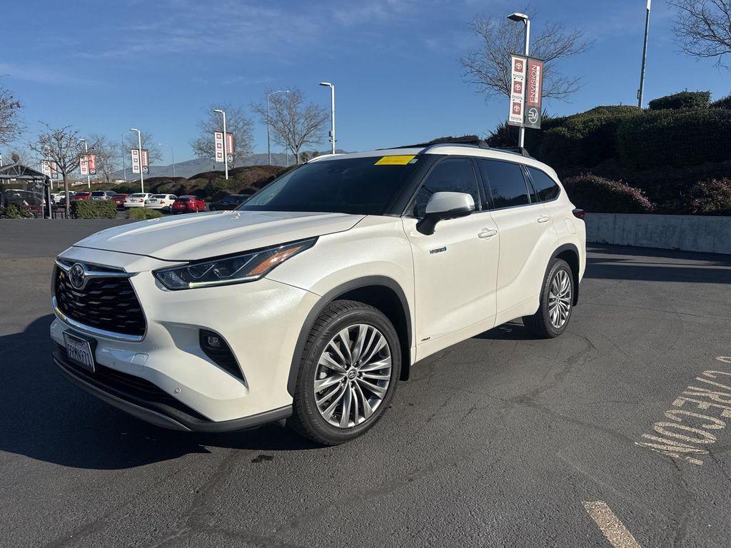 used 2020 Toyota Highlander Hybrid car, priced at $37,990