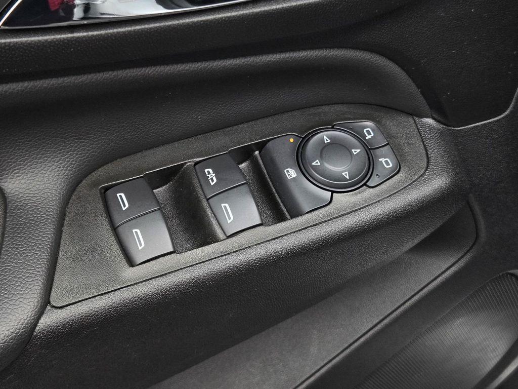 used 2023 Chevrolet Equinox car, priced at $16,975