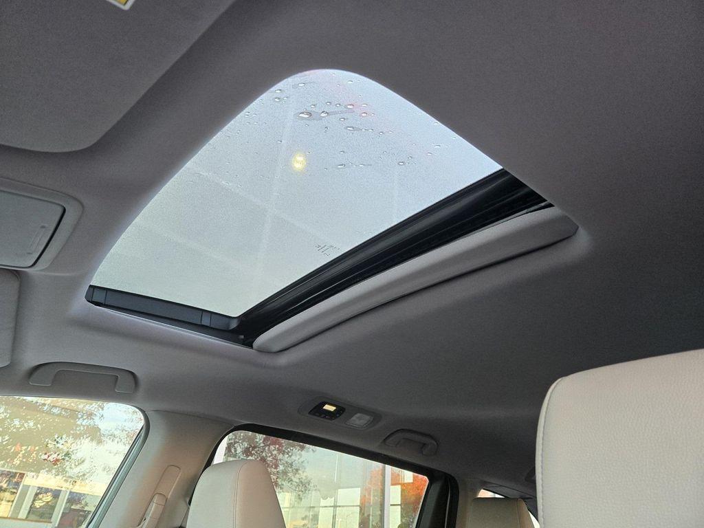 used 2024 Honda Odyssey car, priced at $34,720