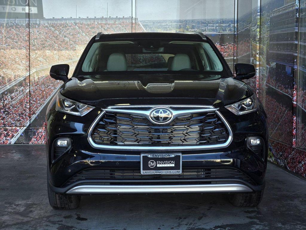new 2026 Toyota Highlander Hybrid car, priced at $58,443