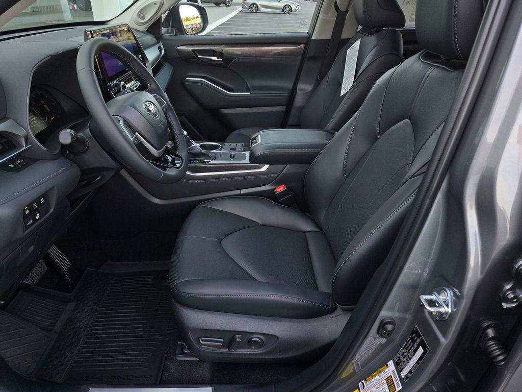 used 2026 Toyota Highlander Hybrid car, priced at $66,490