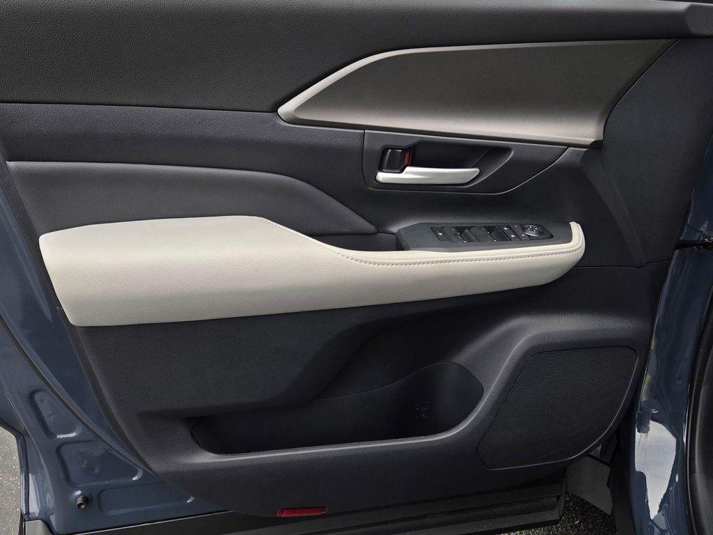 used 2026 Toyota Grand Highlander Hybrid car, priced at $62,695