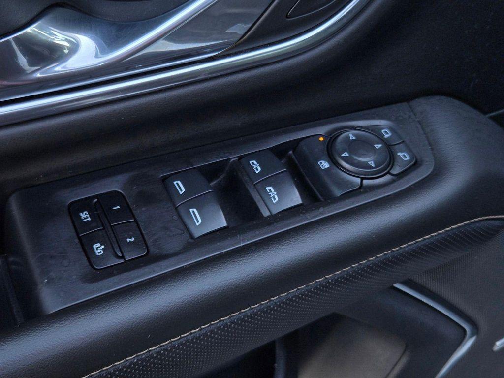 used 2024 GMC Yukon XL car, priced at $54,690
