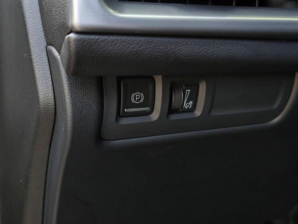 used 2024 Cadillac XT4 car, priced at $32,082