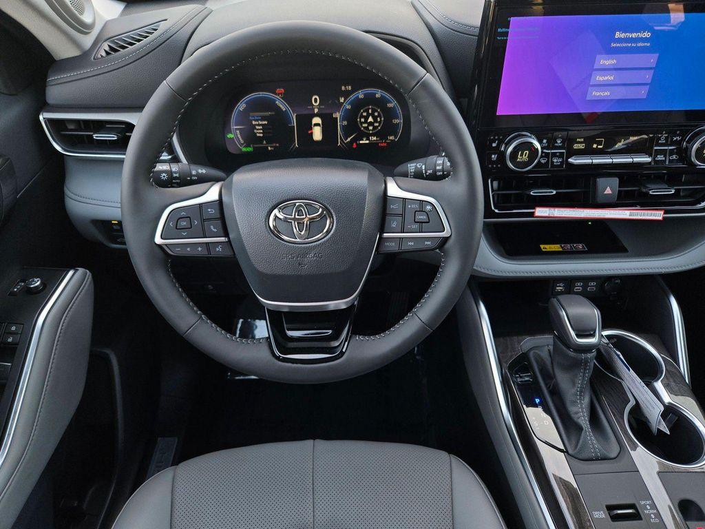 used 2026 Toyota Highlander Hybrid car, priced at $65,490