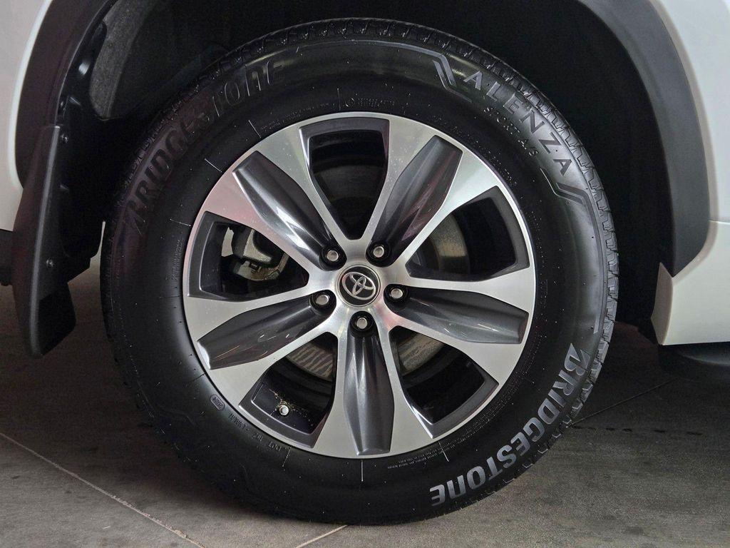 used 2023 Toyota Highlander car, priced at $39,461