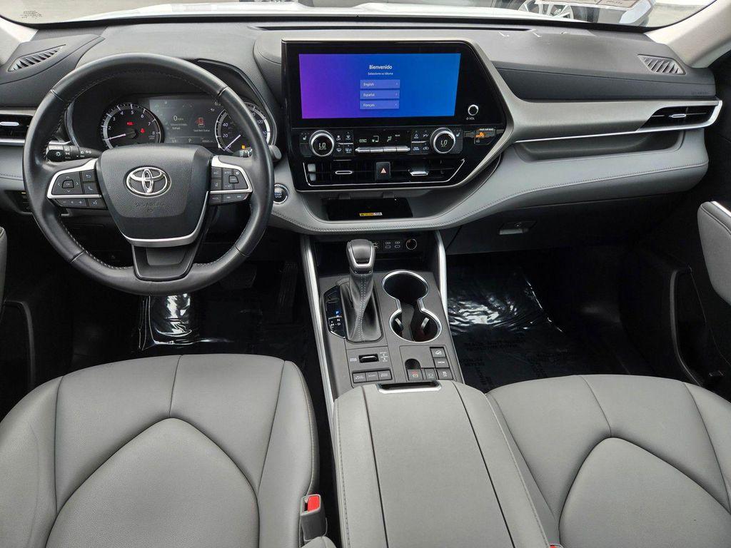 used 2023 Toyota Highlander car, priced at $39,461