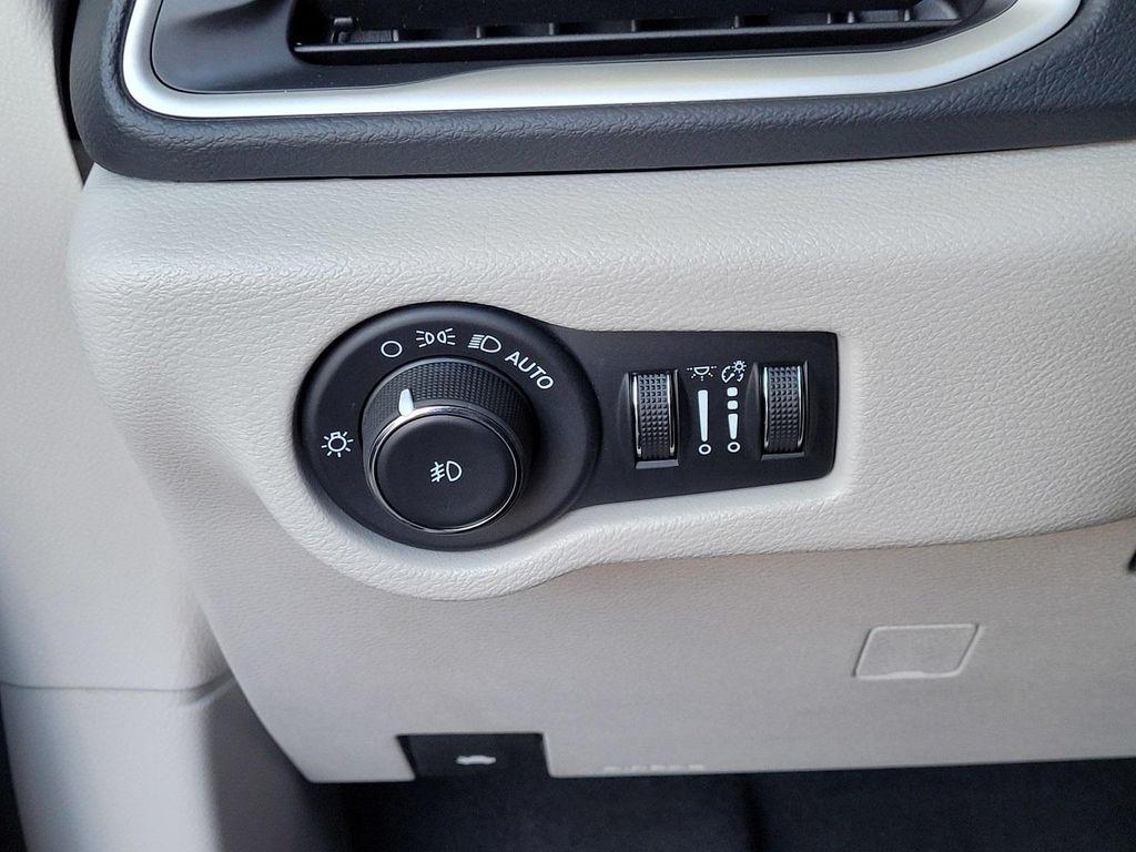 used 2022 Chrysler Pacifica car, priced at $21,590