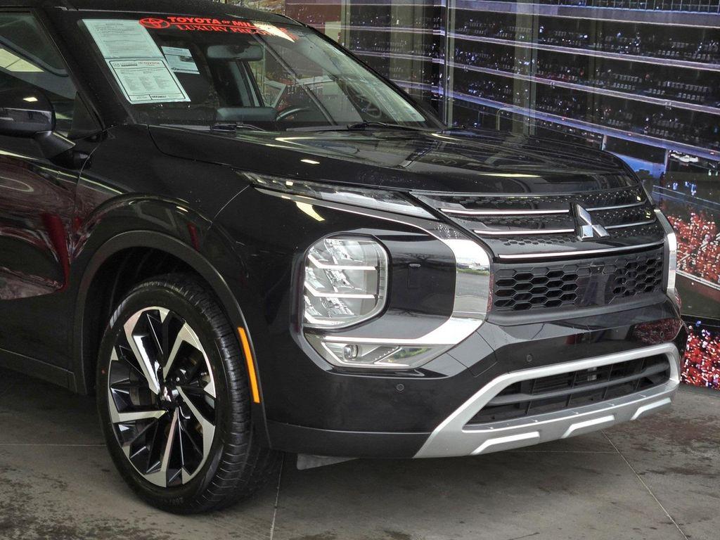 used 2024 Mitsubishi Outlander car, priced at $24,330