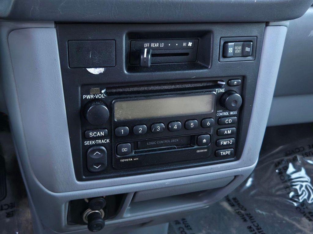 used 2000 Toyota Sienna car, priced at $9,015
