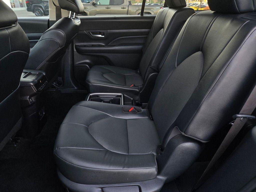 used 2025 Toyota Grand Highlander car, priced at $44,990