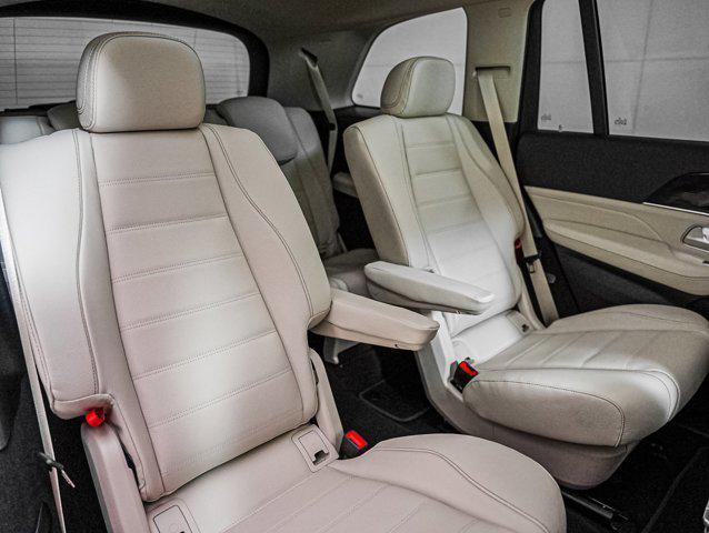 new 2026 Mercedes-Benz GLS 450 car, priced at $103,595