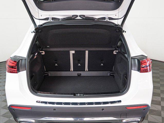 new 2026 Mercedes-Benz GLA 250 car, priced at $47,615