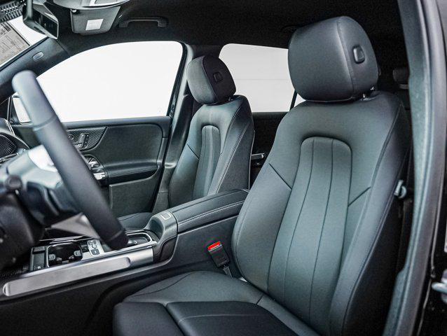 new 2025 Mercedes-Benz GLB 250 car, priced at $49,765