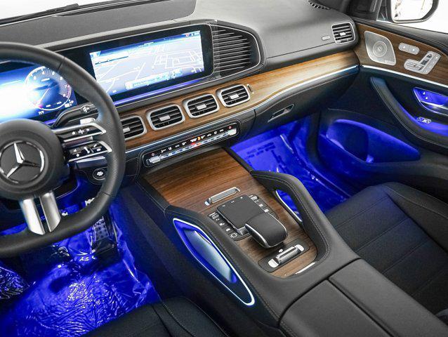 new 2025 Mercedes-Benz GLS 580 car, priced at $117,280