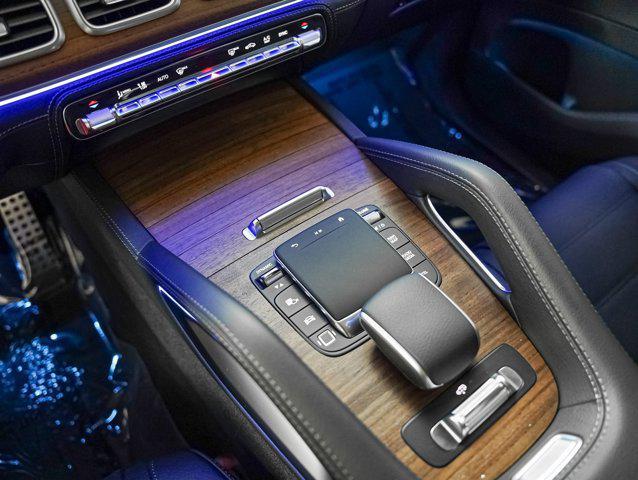 new 2025 Mercedes-Benz GLS 580 car, priced at $117,280