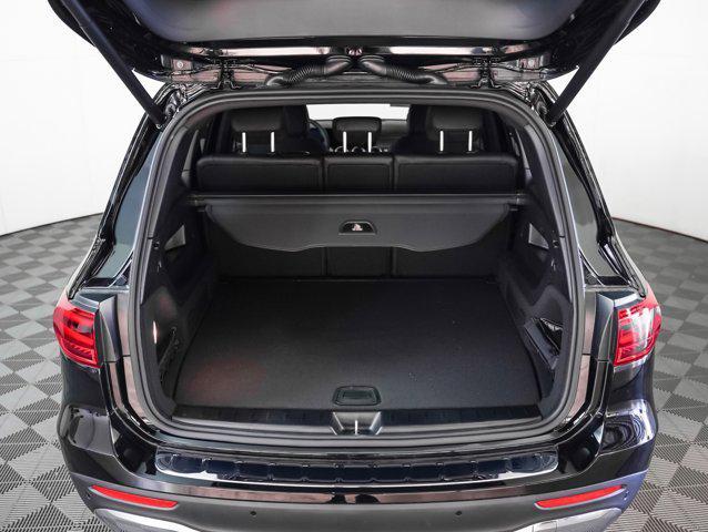 new 2025 Mercedes-Benz GLB 250 car, priced at $49,595