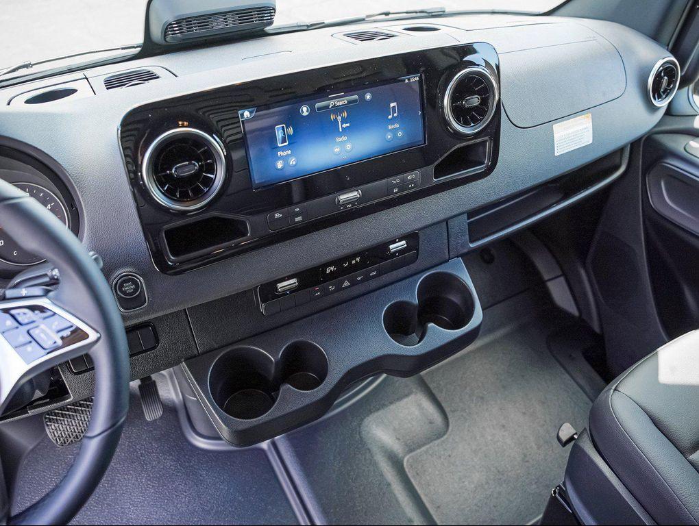 new 2026 Mercedes-Benz Sprinter 2500 car, priced at $68,261