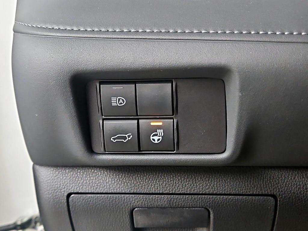 used 2022 Toyota Highlander car, priced at $42,998