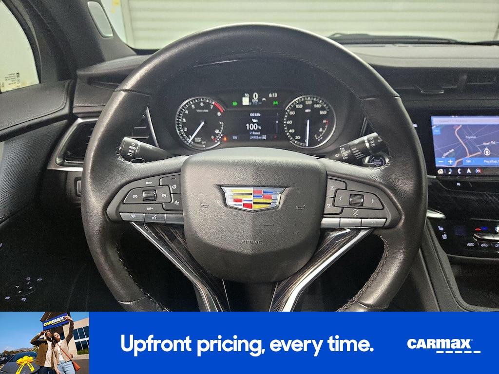 used 2025 Cadillac XT6 car, priced at $38,998