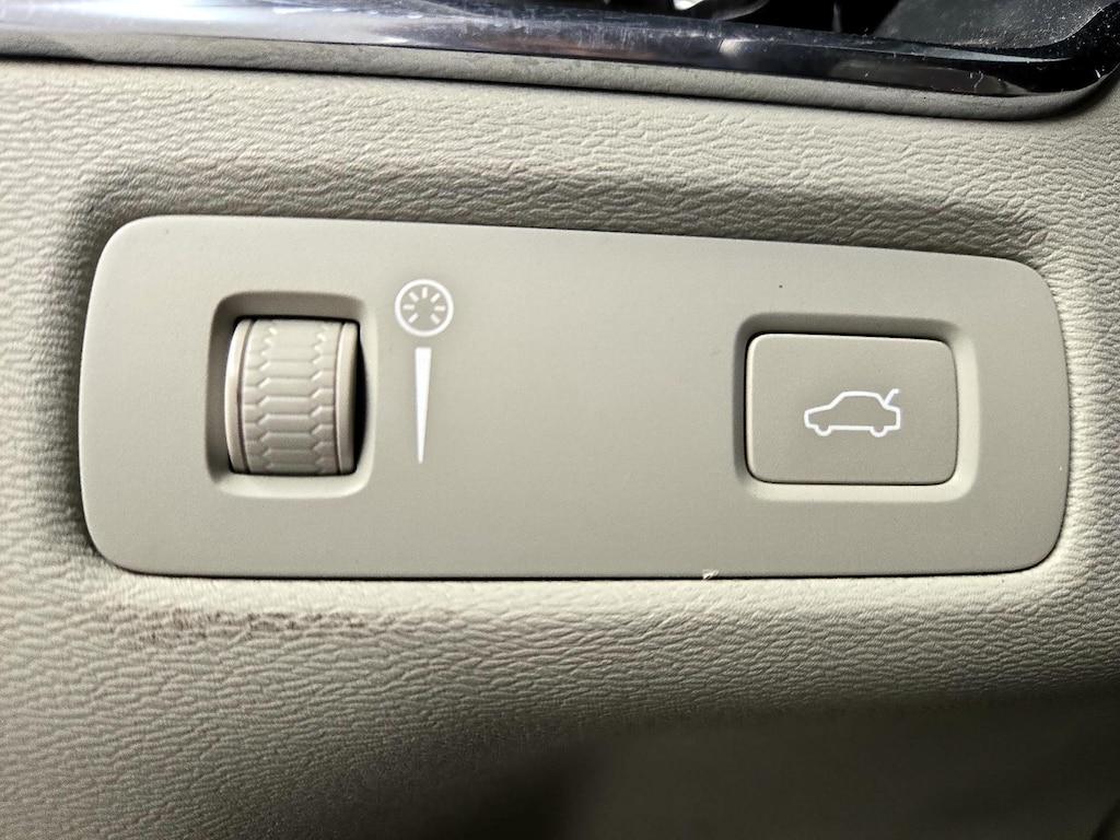 used 2019 Volvo XC60 car, priced at $23,998