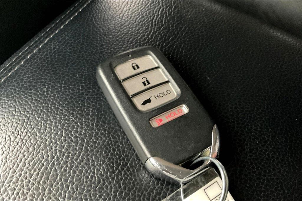 used 2015 Honda CR-V car, priced at $15,999