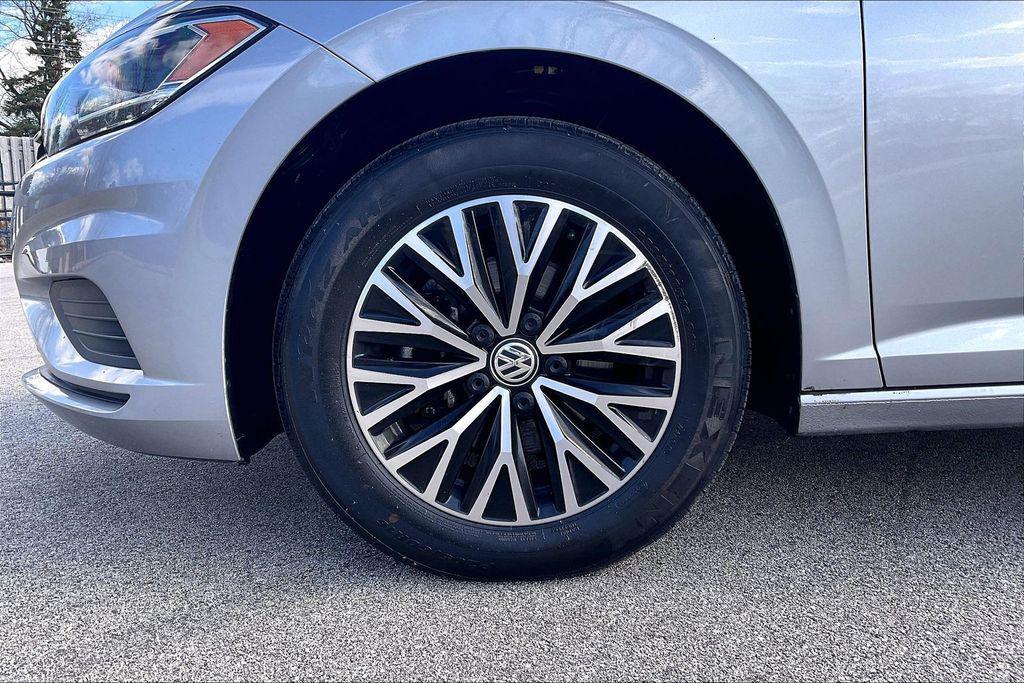 used 2021 Volkswagen Jetta car, priced at $13,495