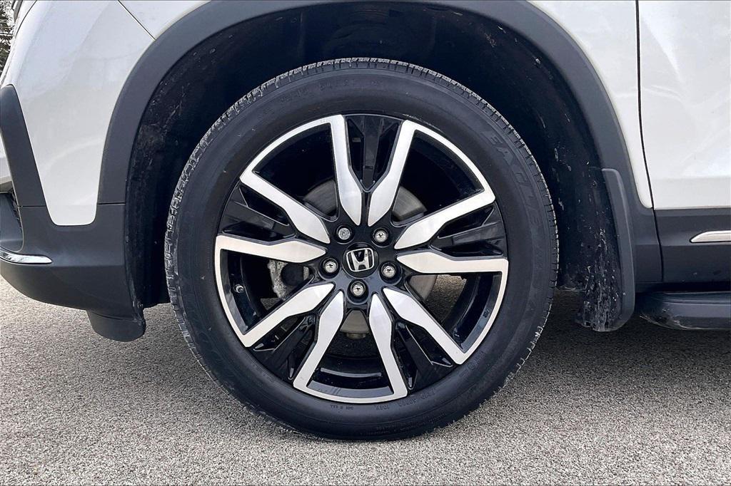 used 2021 Honda Pilot car, priced at $28,999